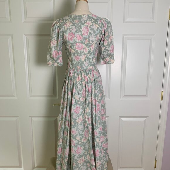 Vintage sage and pink floral Laura Ashley ss dress with piped bodice, US 10 - Picture 3 of 15